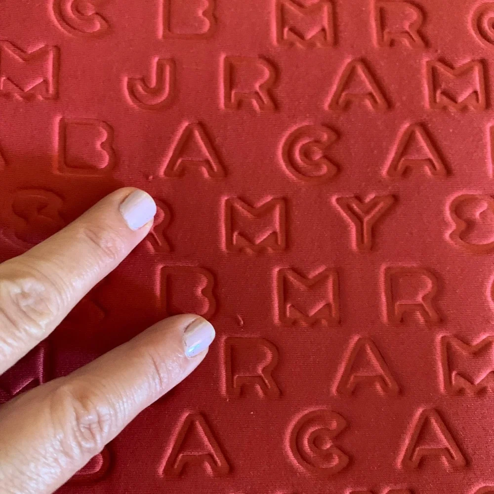 MARC by Marc Jacobs Tech BAG Pouch Storage Travel Red Padded Foam Embossed